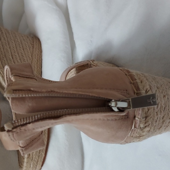 Kenneth Cole New York womens Olivia T Strap wedges - Picture 7 of 12